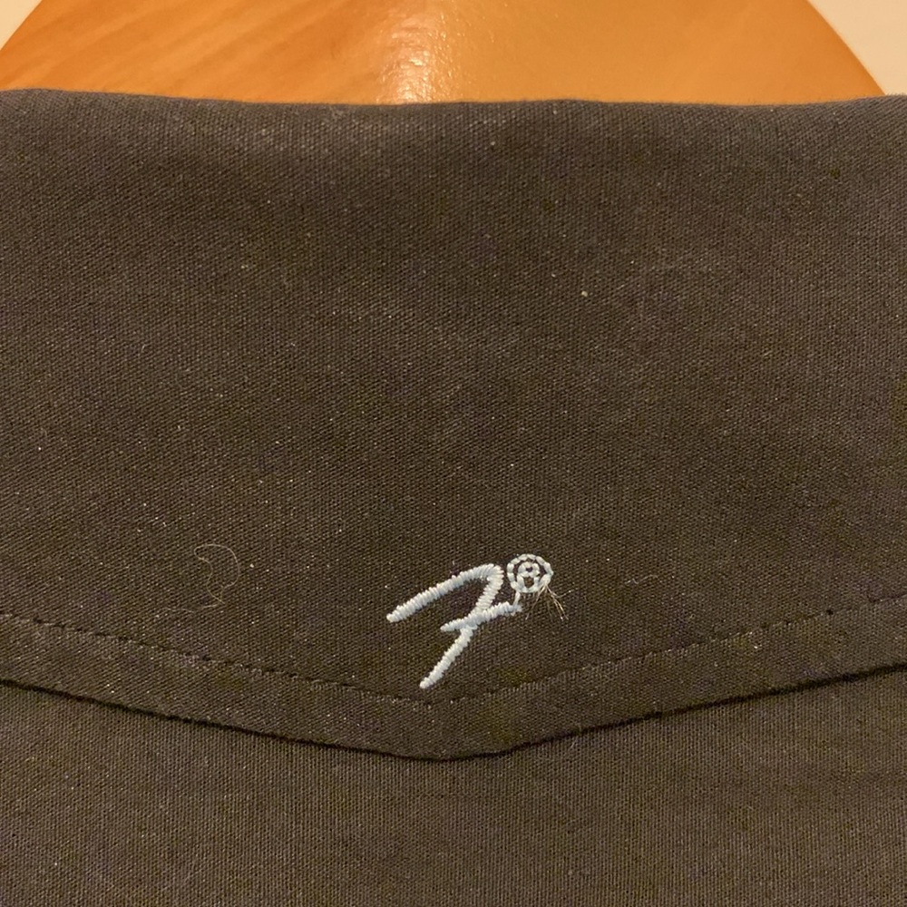 Fender (L) - Picture 14 of 16